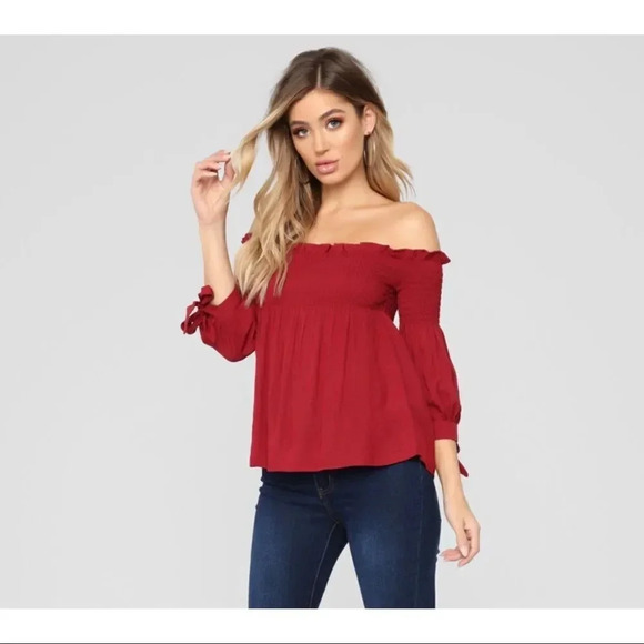 🌸Fashion Nova Off shoulders Top burgundy Sz M🌸 - Picture 2 of 3